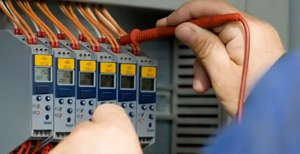 electrical contractors performing professional electrical system testing and configuration in Green Bay, WI