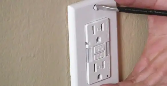 gfc outlets service securing and mounting ground fault circuit interrupter outlet by certified electricians in Green Bay, WI