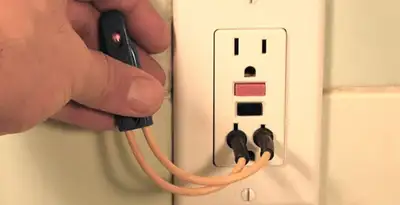 gfci circuits service testing ground fault circuit interrupter outlet to ensure electrical protection in Green Bay, WI