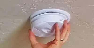 Smoke detector installation service ensuring home safety in Green Bay, WI